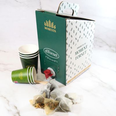 Termo de agua caliente e infusiones variadas para 10 personas