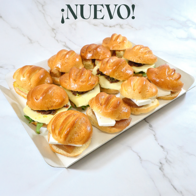 Bandeja de mini brioches vegetarianos (12 uds)